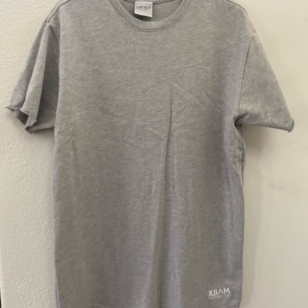 12 AM RUN Men’s Drop-Cut Tshirt